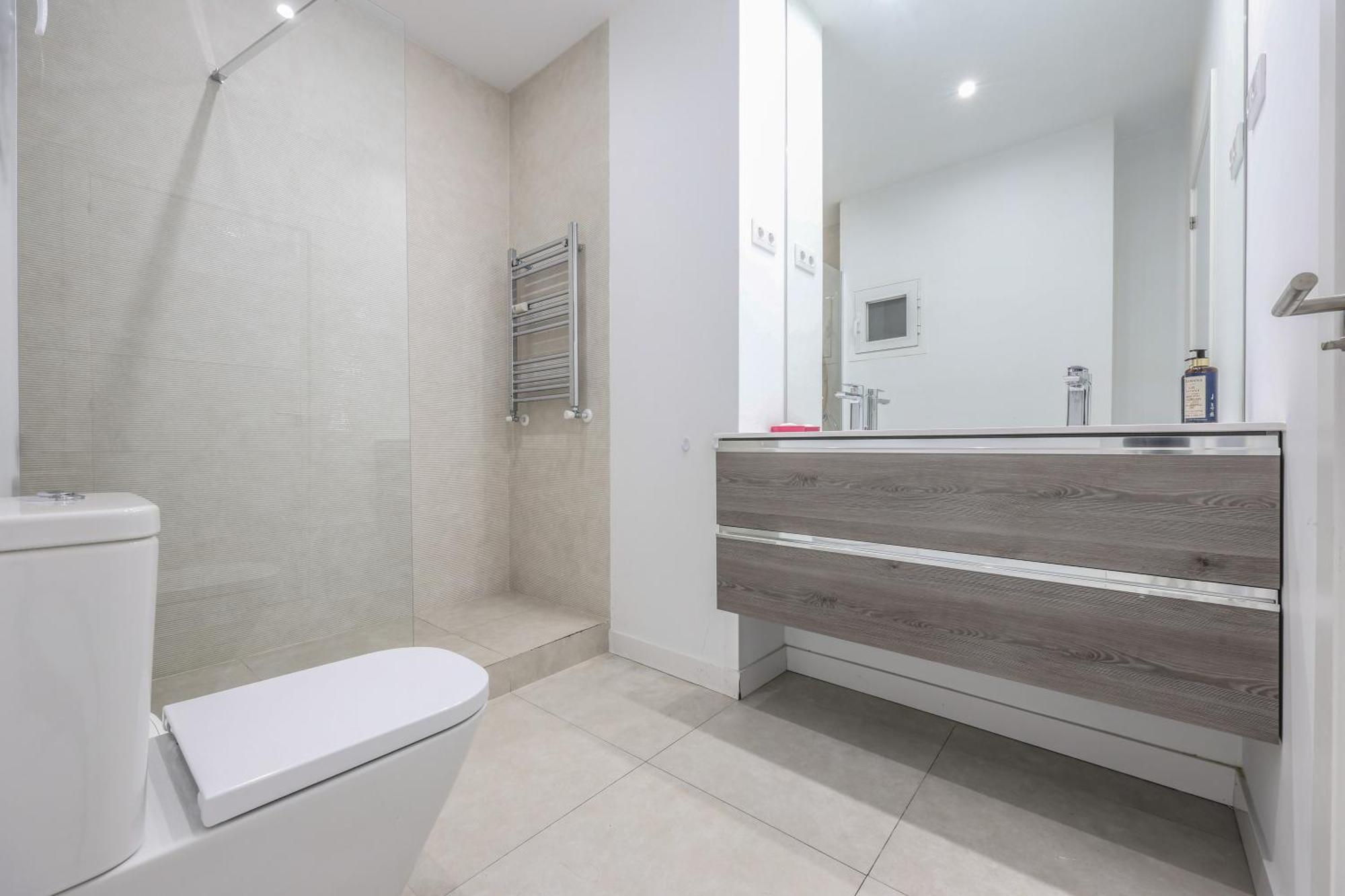 Be Coliving Madrid Centro Hotel Kültér fotó